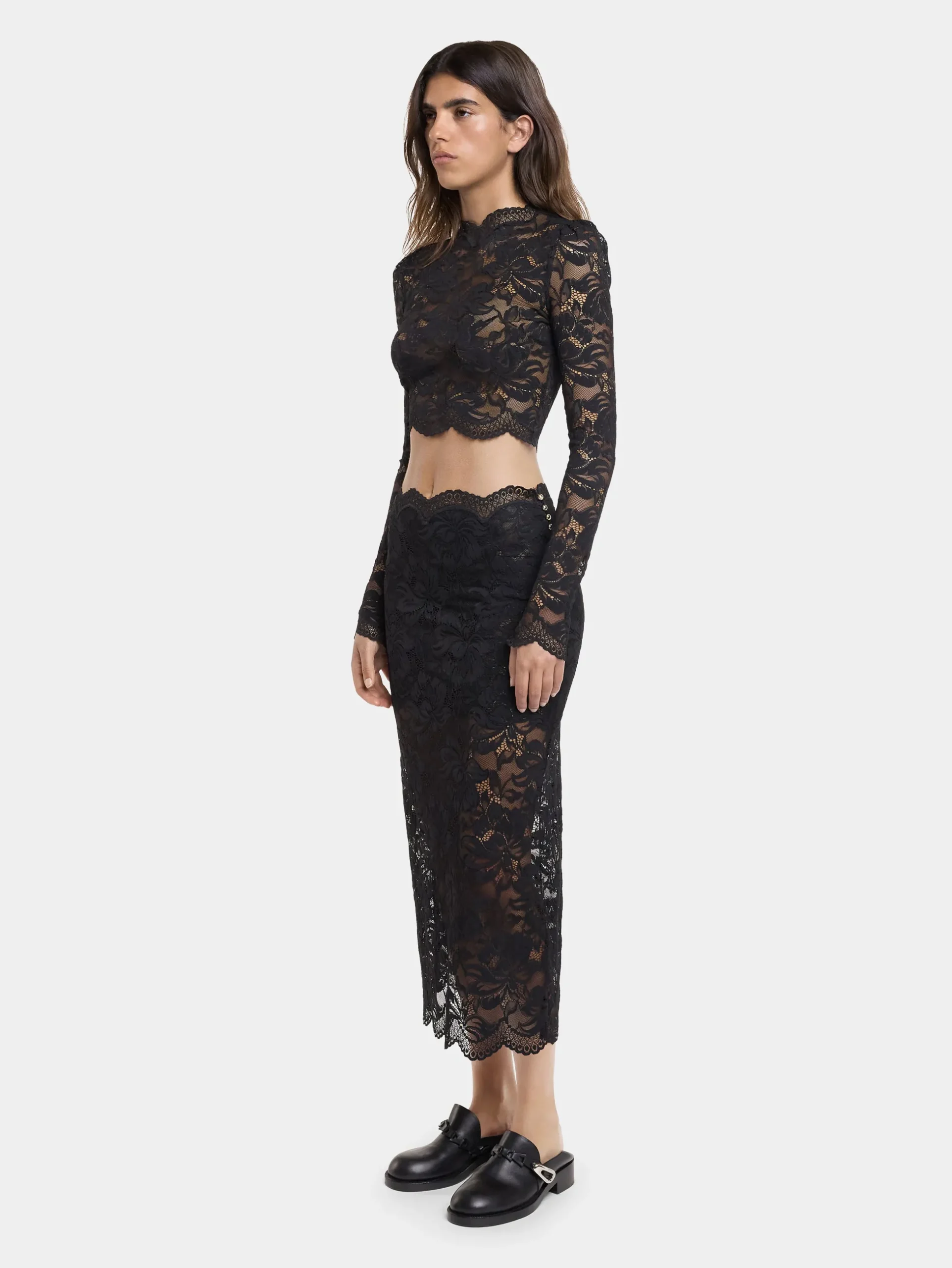 BLACK CROP TOP IN LACE | Rabanne New