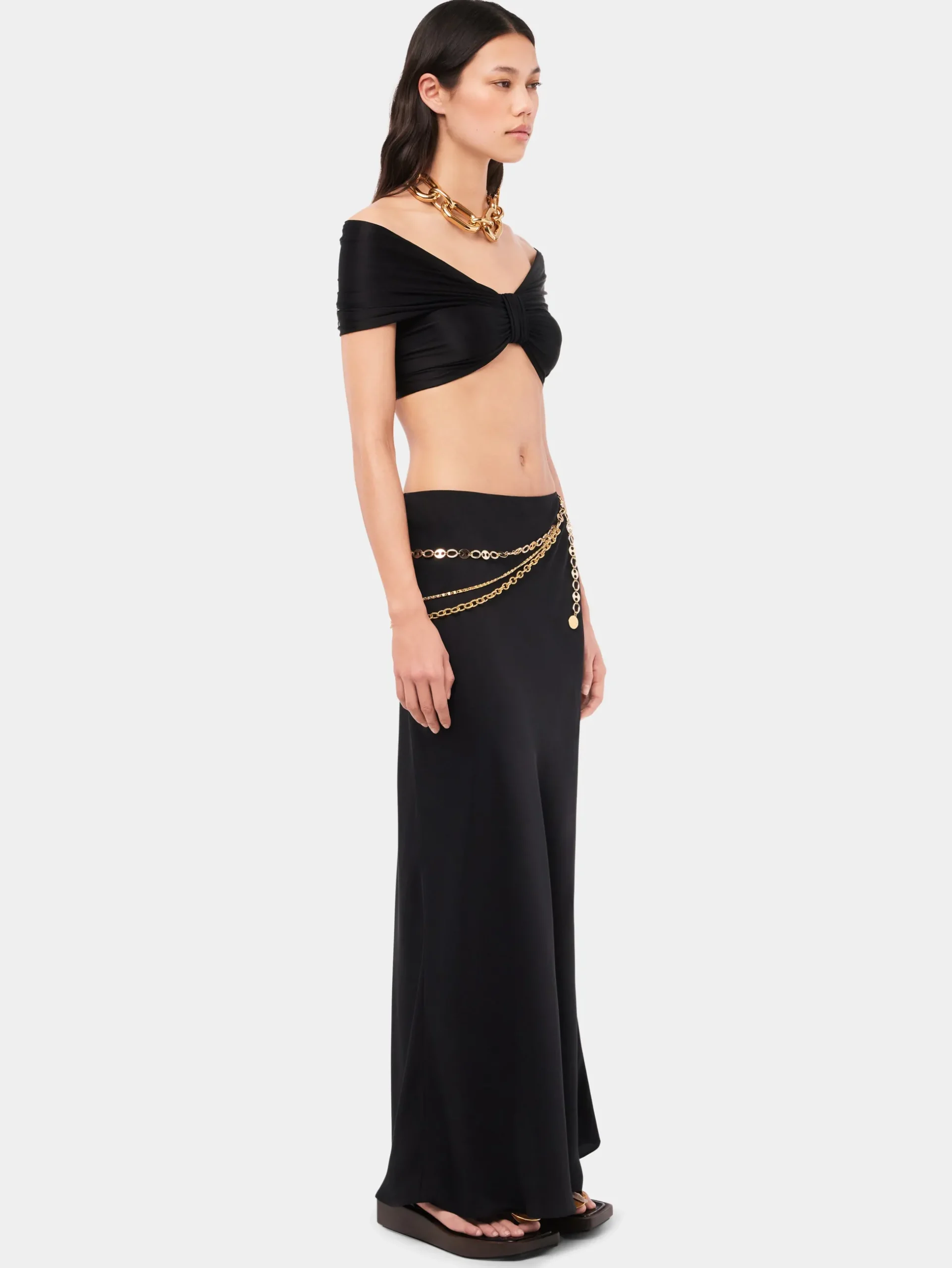 Long black skirt embellished with "eight" signature chain | Rabanne Sale